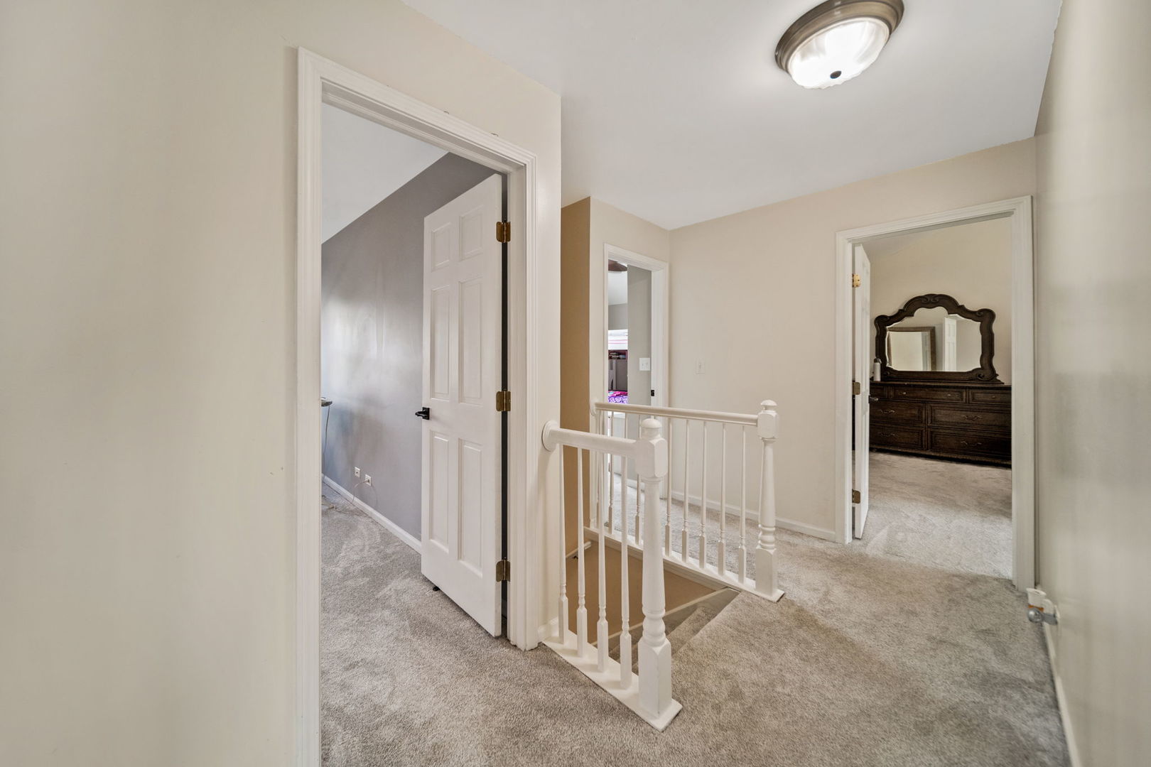 892 Somerset Drive, Carol Stream, IL 60188