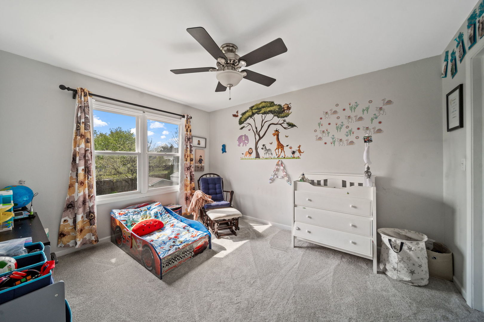 892 Somerset Drive, Carol Stream, IL 60188