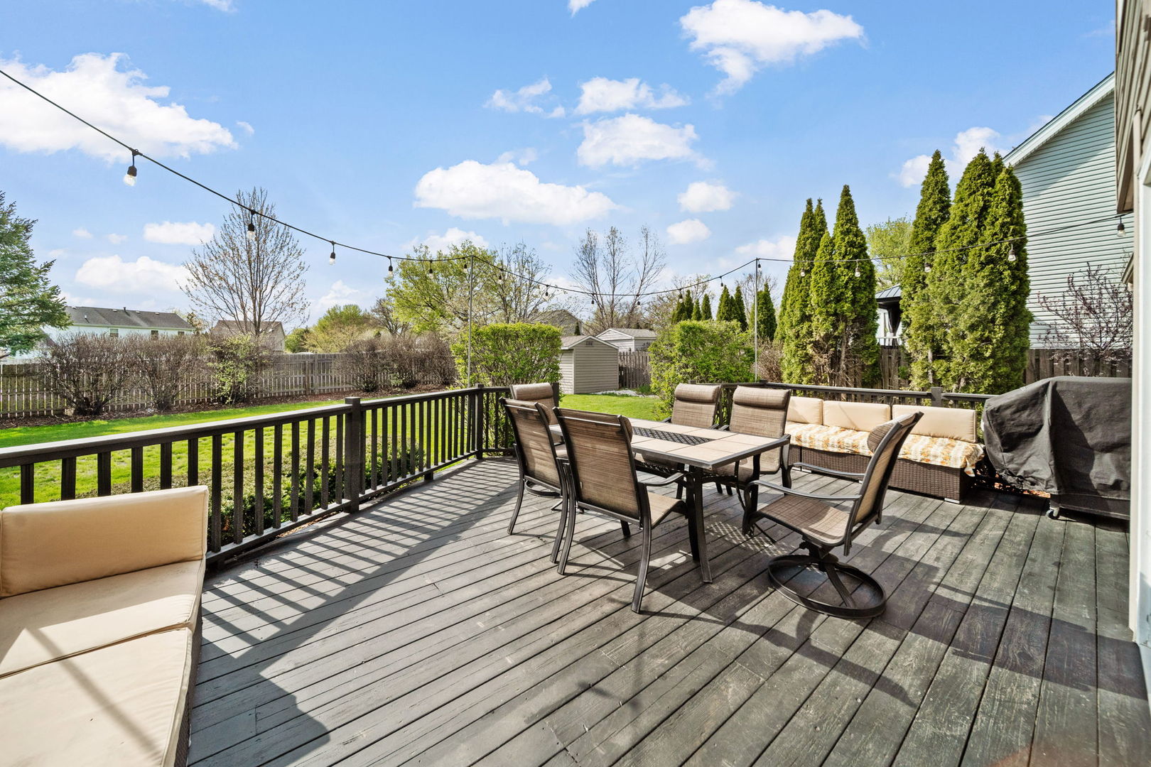 892 Somerset Drive, Carol Stream, IL 60188