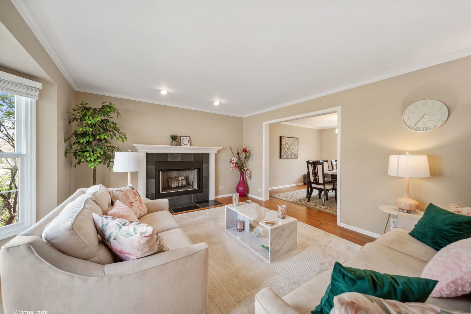 892 Somerset Drive, Carol Stream, IL 60188