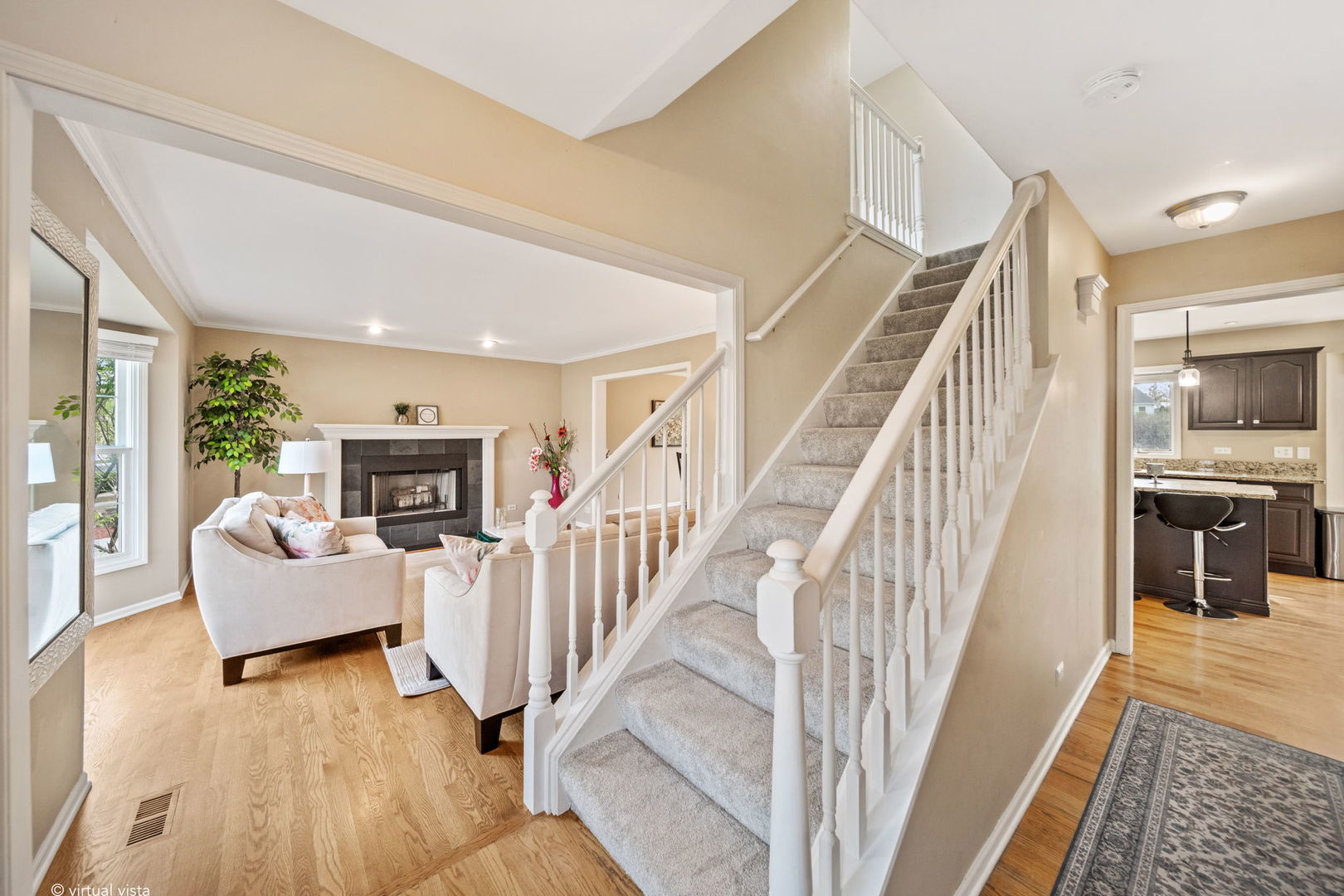 892 Somerset Drive, Carol Stream, IL 60188