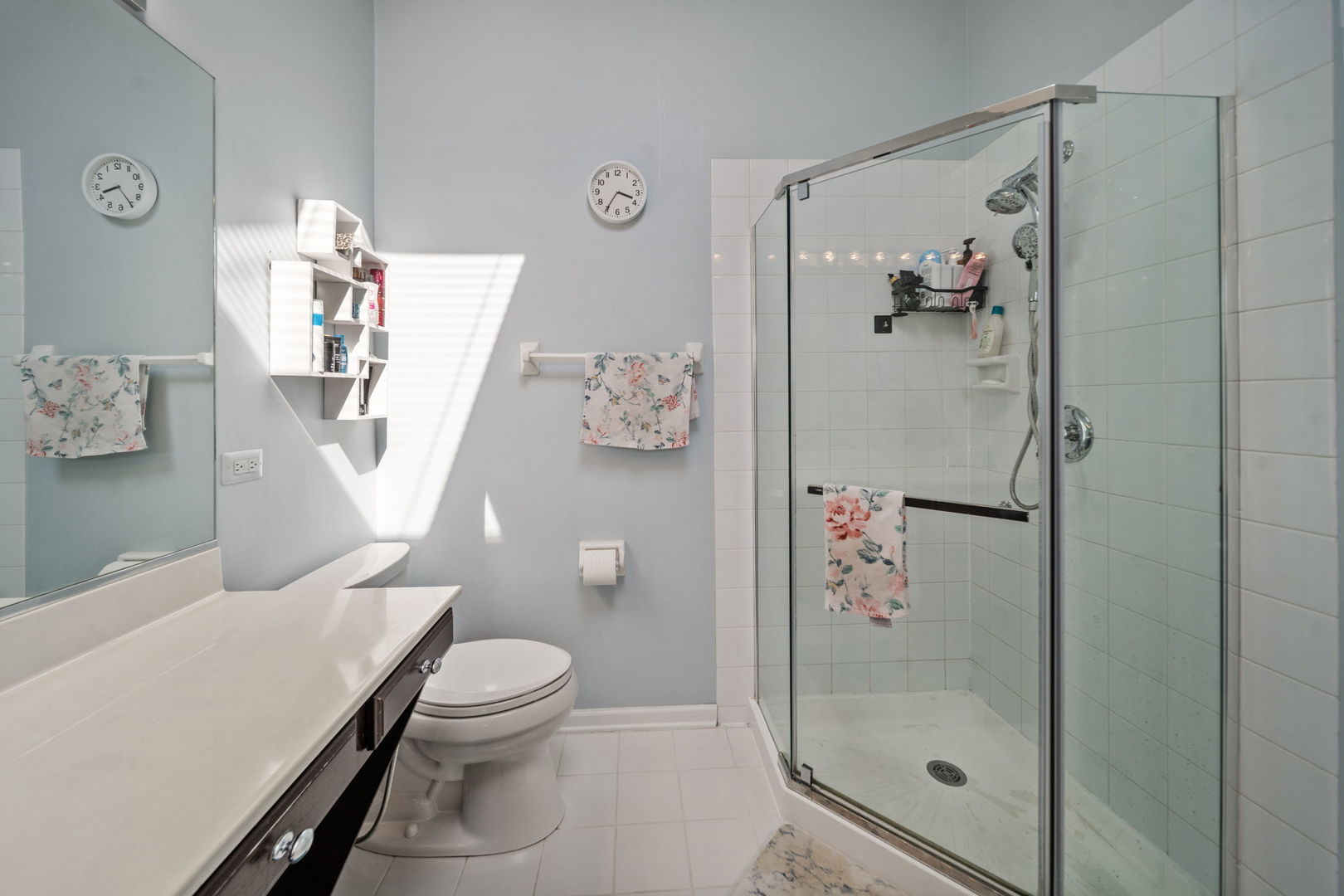 892 Somerset Drive, Carol Stream, IL 60188