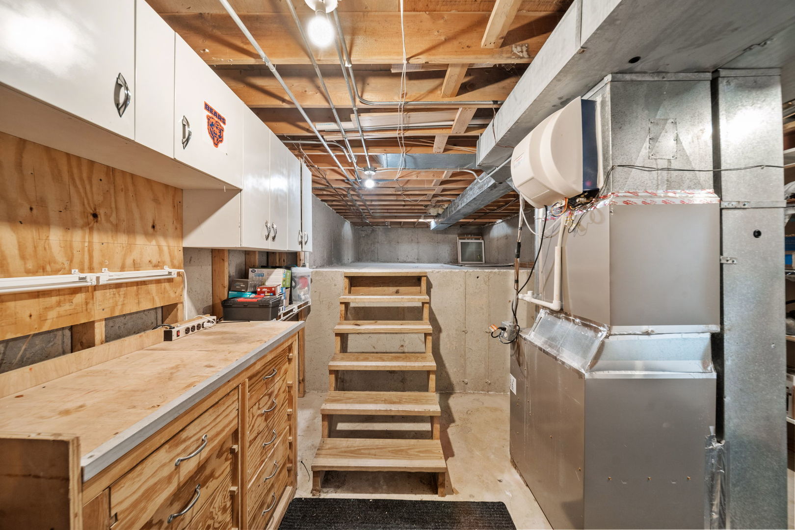 892 Somerset Drive, Carol Stream, IL 60188