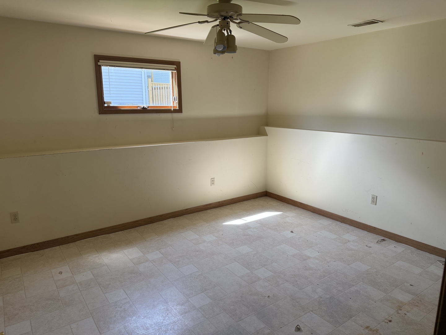 2375 Chestnut Lane, Morris, IL 60450