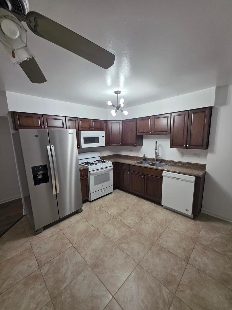 111 BOARDWALK Street #GW, Elk Grove Village, IL 60007