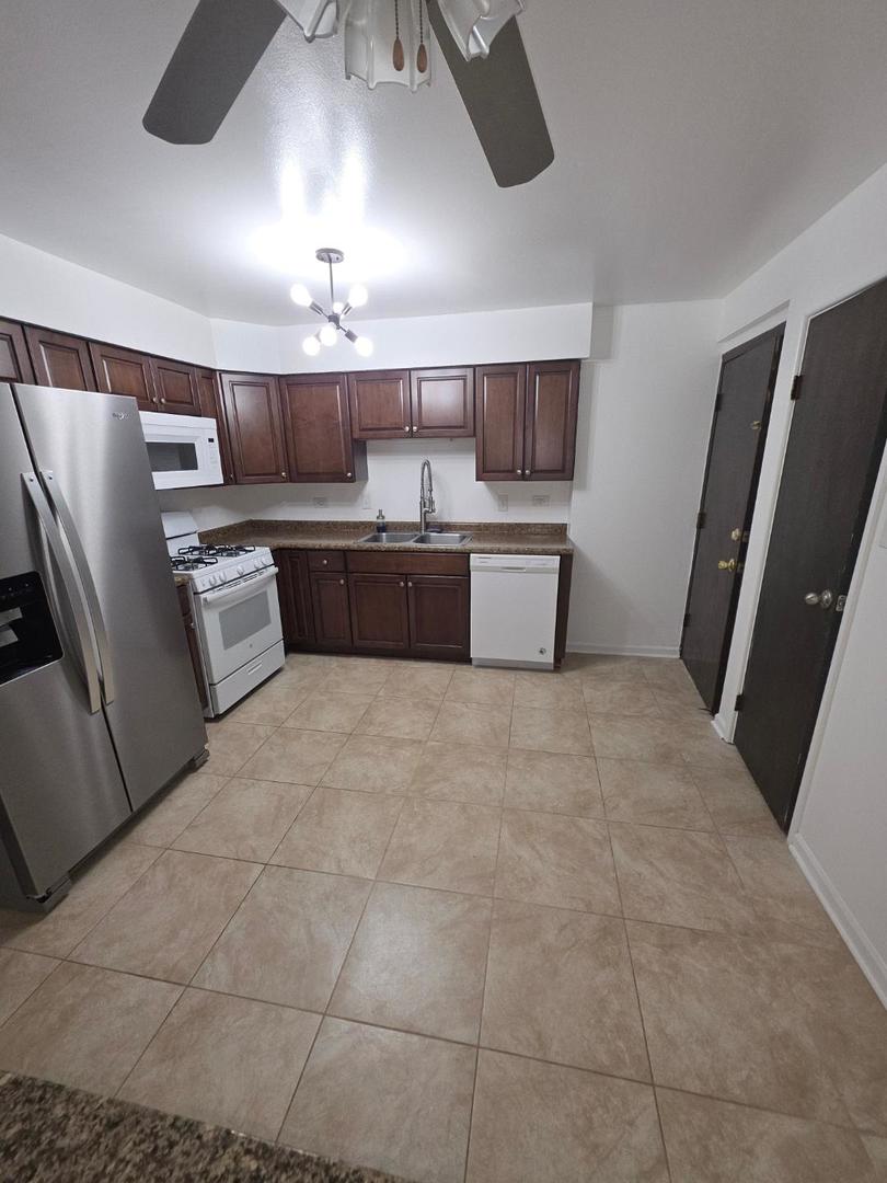 111 BOARDWALK Street #GW, Elk Grove Village, IL 60007