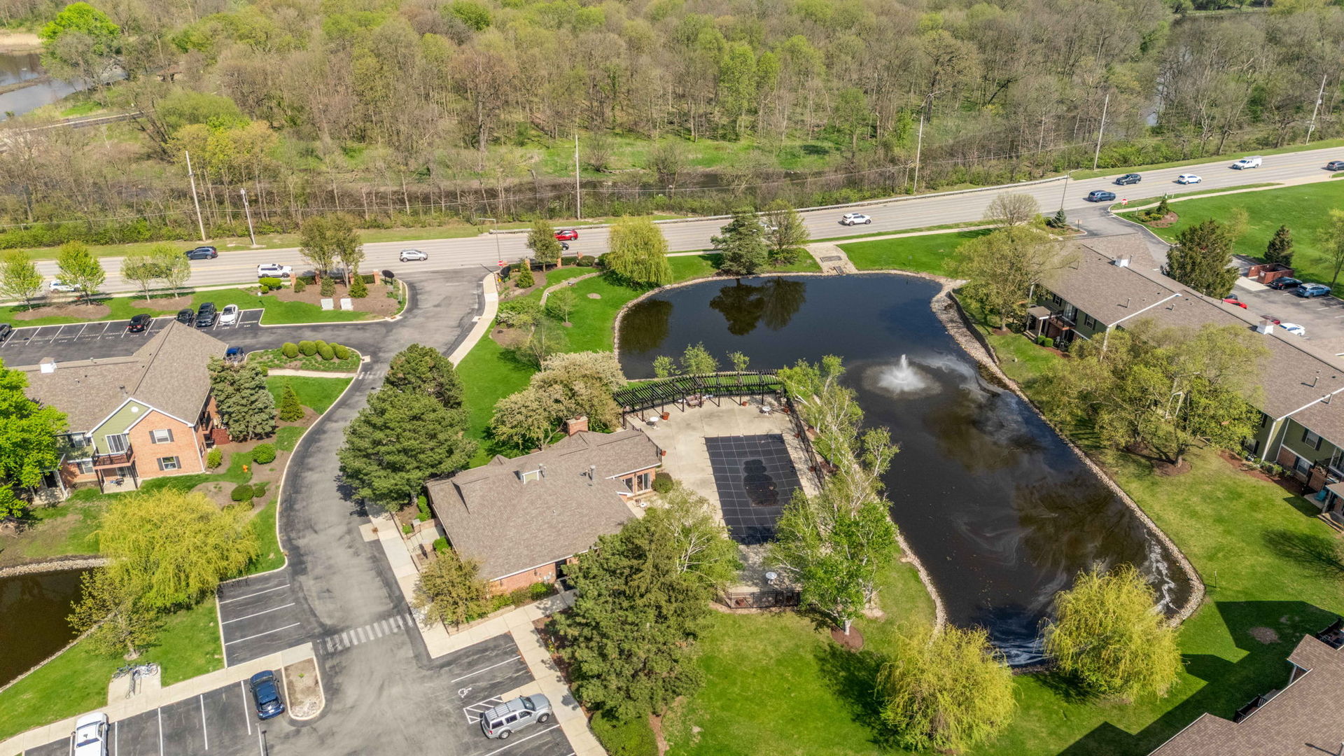 1332 McDowell Road #201, Naperville, IL 60563