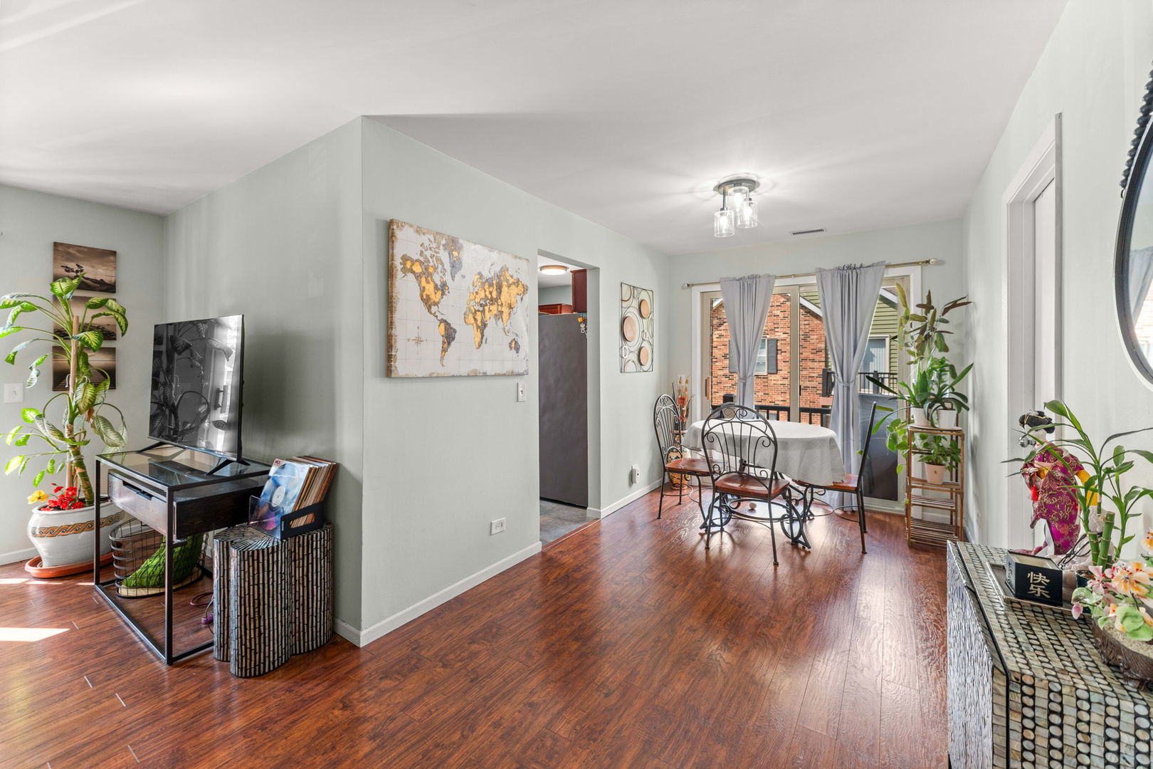 1332 McDowell Road #201, Naperville, IL 60563