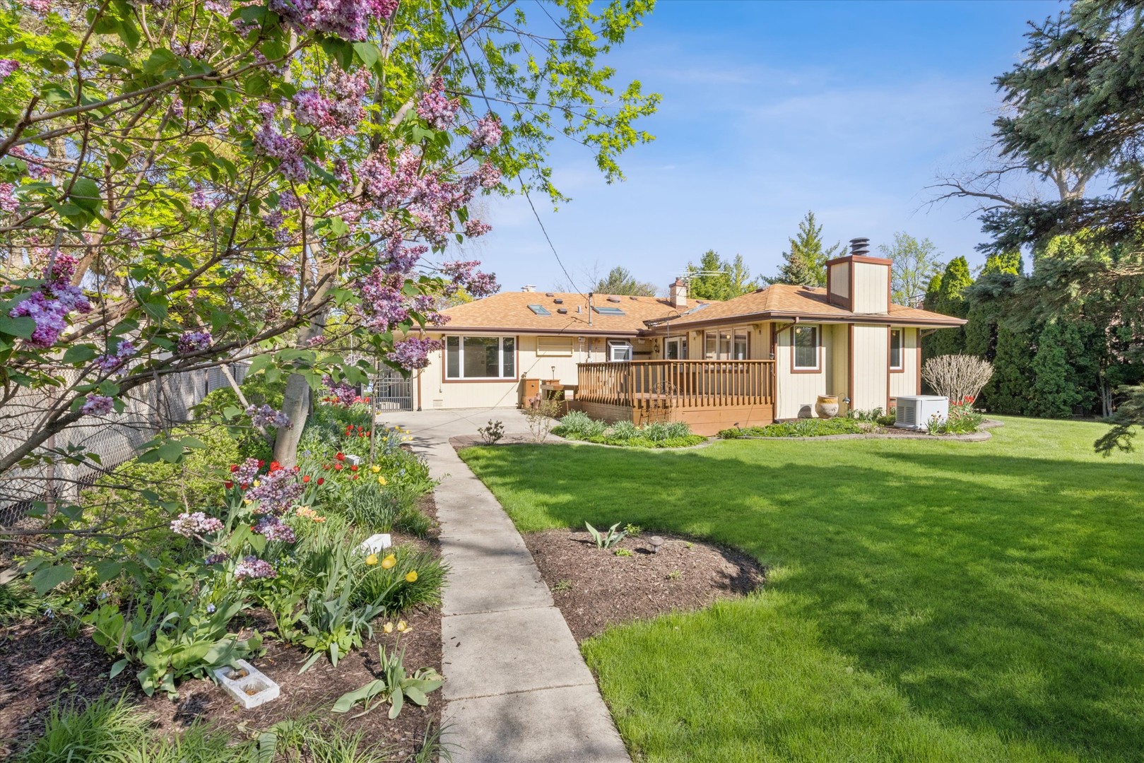 4N164 Church Road, Bensenville, IL 60106