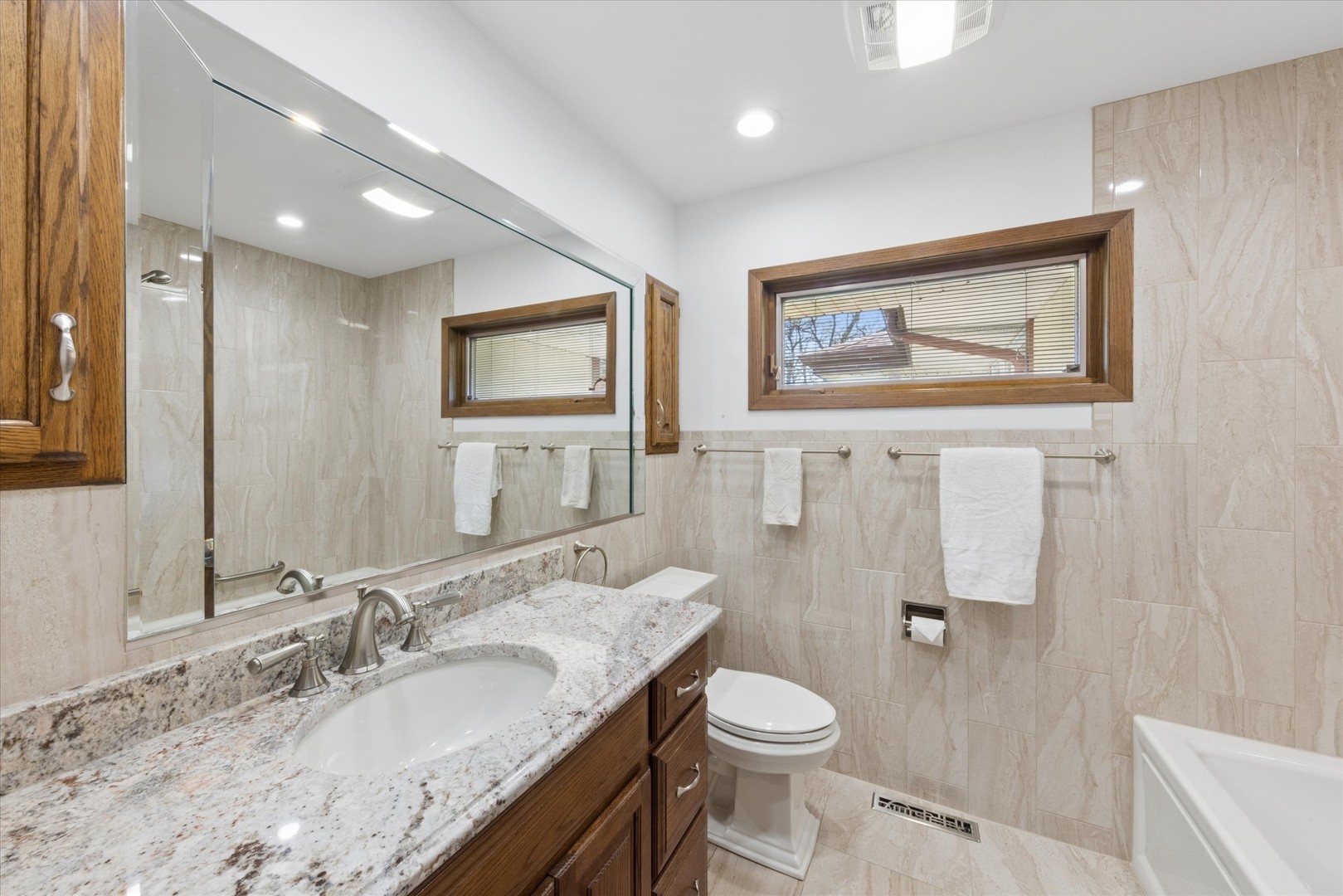 4N164 Church Road, Bensenville, IL 60106