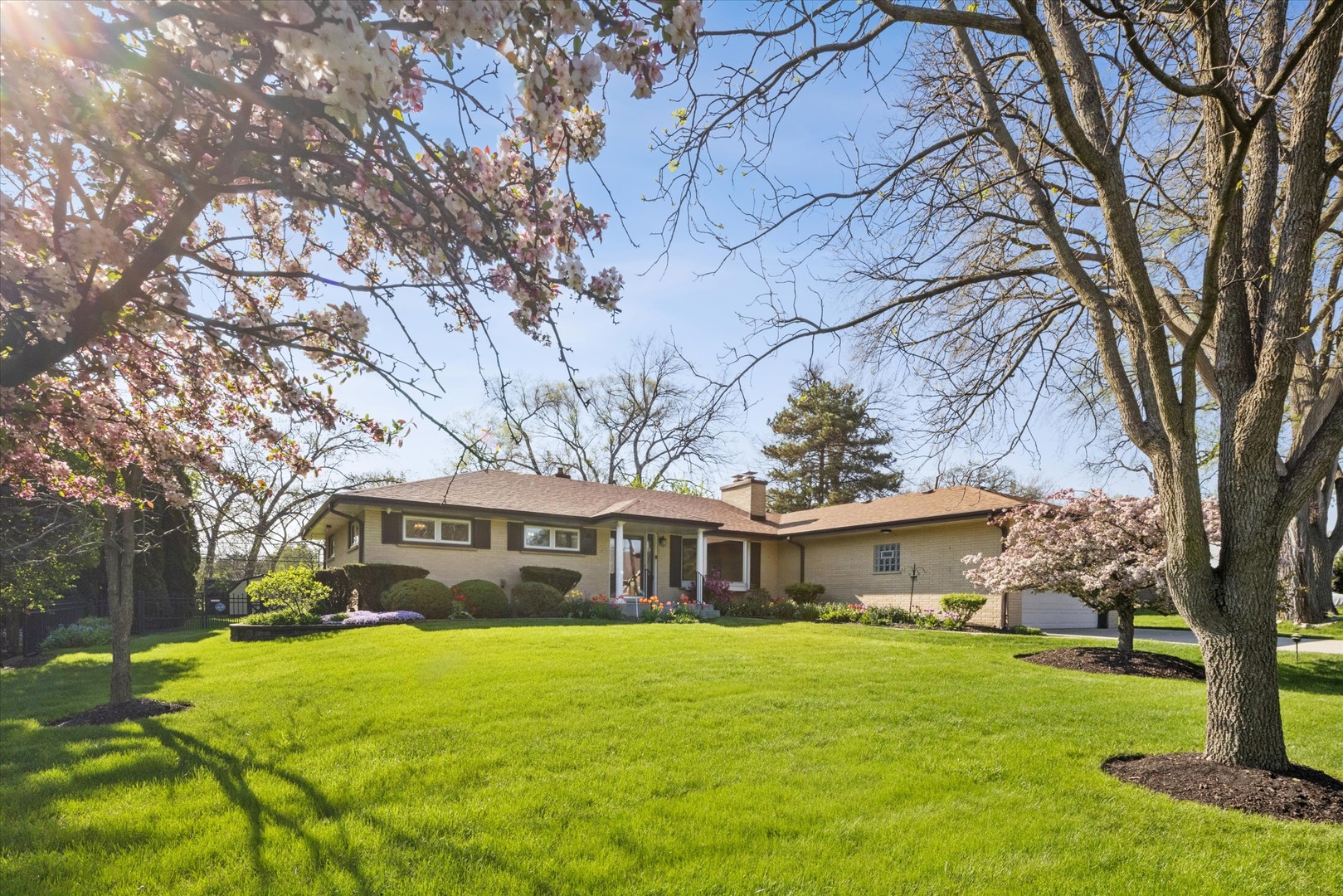 4N164 Church Road, Bensenville, IL 60106