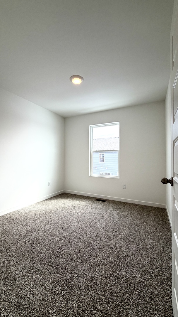 863 Briar Glen Court #863, Hampshire, IL 60140