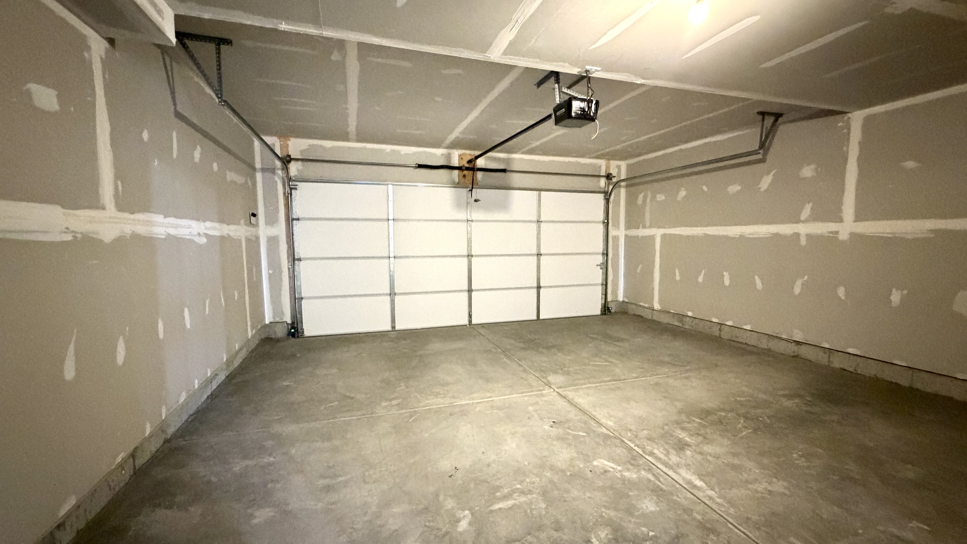 863 Briar Glen Court #863, Hampshire, IL 60140