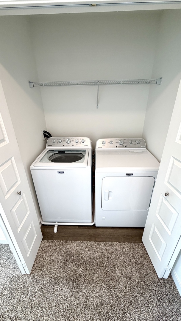 863 Briar Glen Court #863, Hampshire, IL 60140