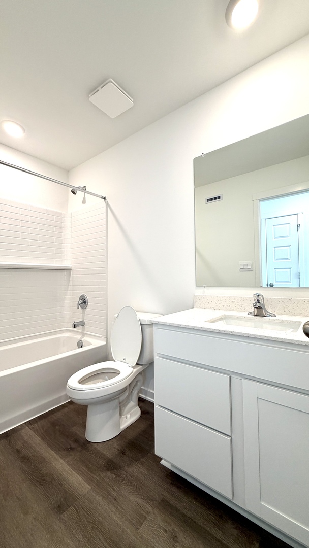 863 Briar Glen Court #863, Hampshire, IL 60140