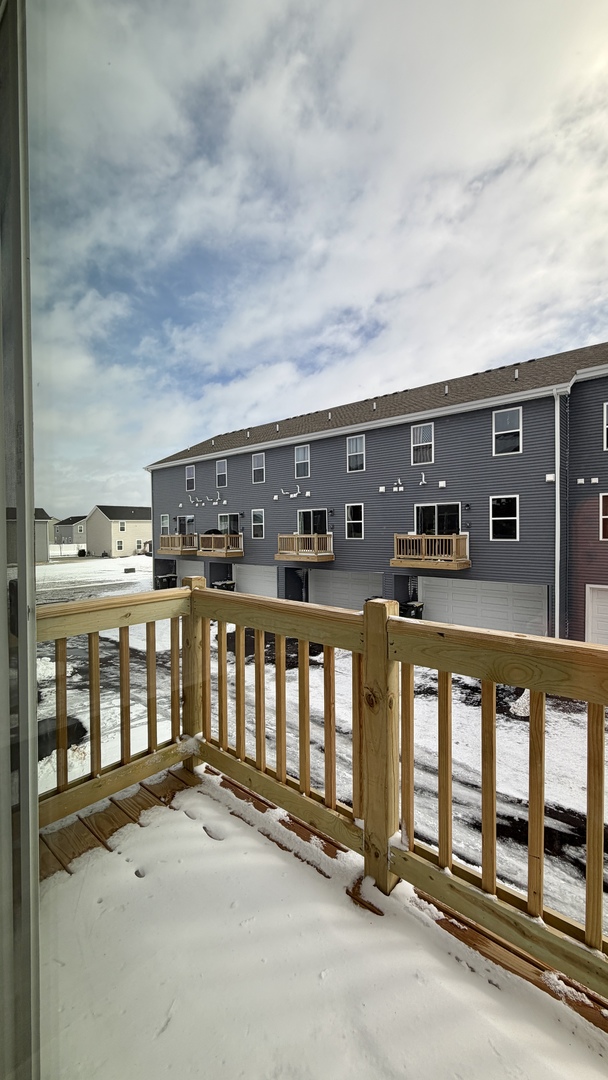 863 Briar Glen Court #863, Hampshire, IL 60140