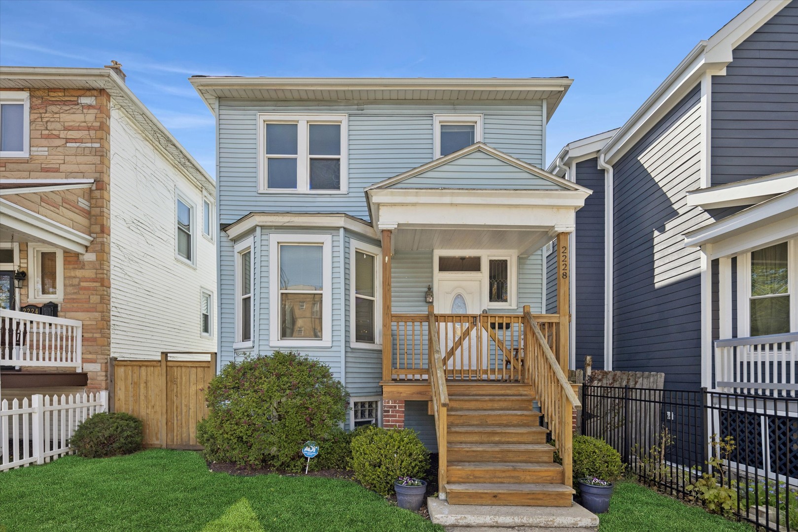 2228 N Central Park Avenue, Chicago, IL 60647