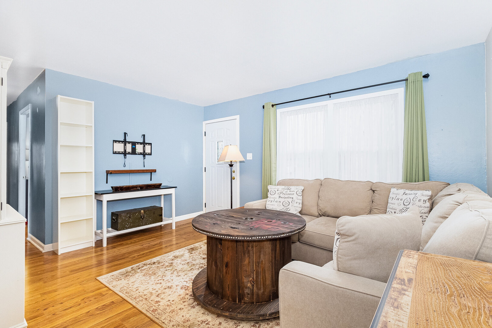 531 Glen Avenue, Romeoville, IL 60446