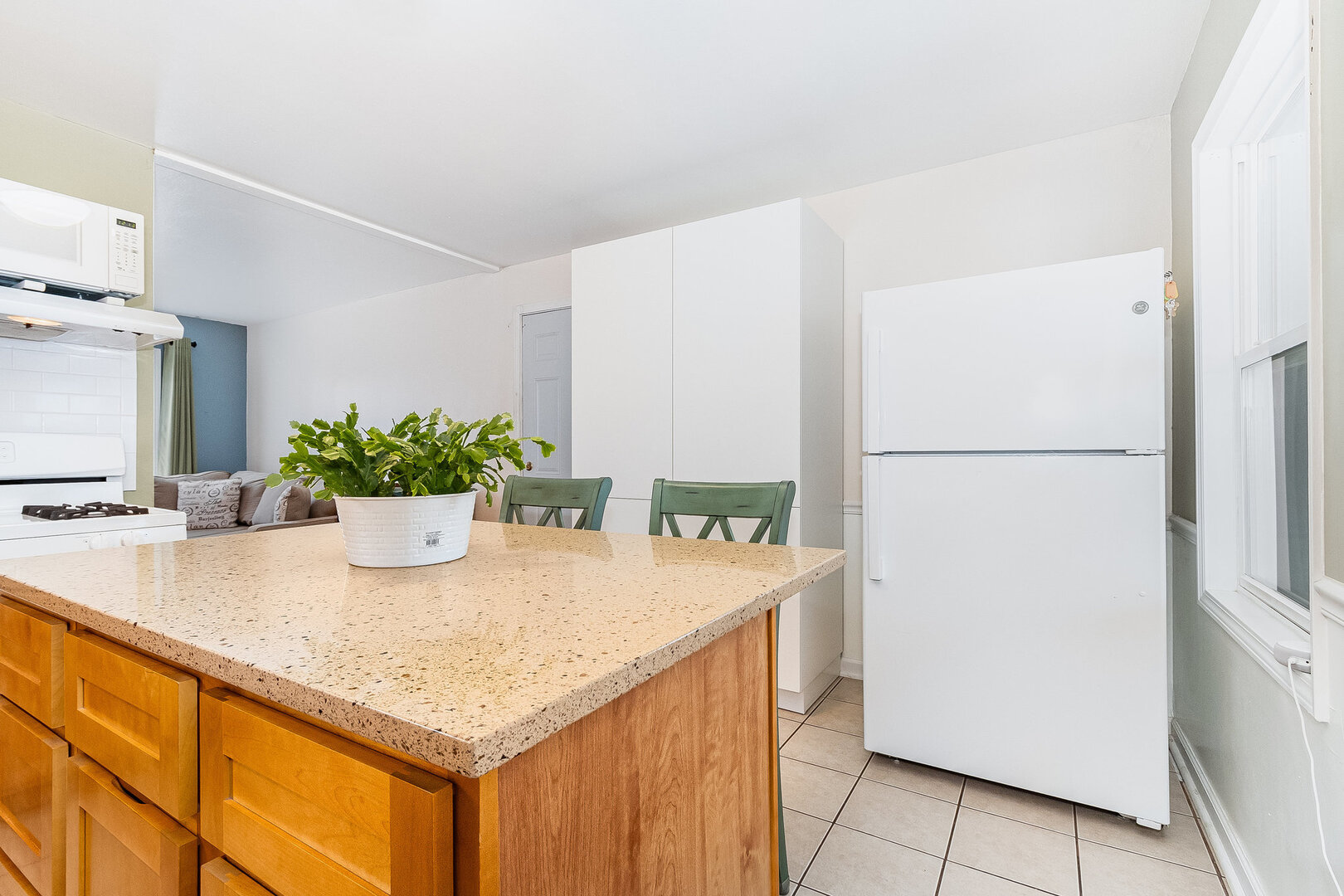 531 Glen Avenue, Romeoville, IL 60446