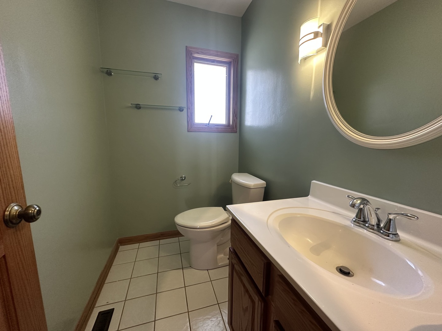 8 Gk Lane, Lincolnshire, IL 60069