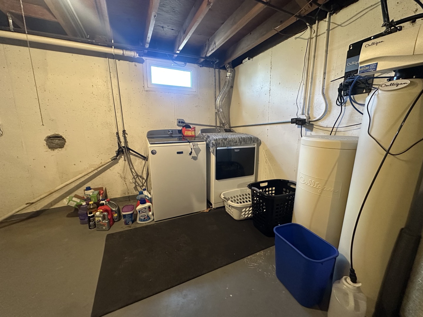 8 Gk Lane, Lincolnshire, IL 60069