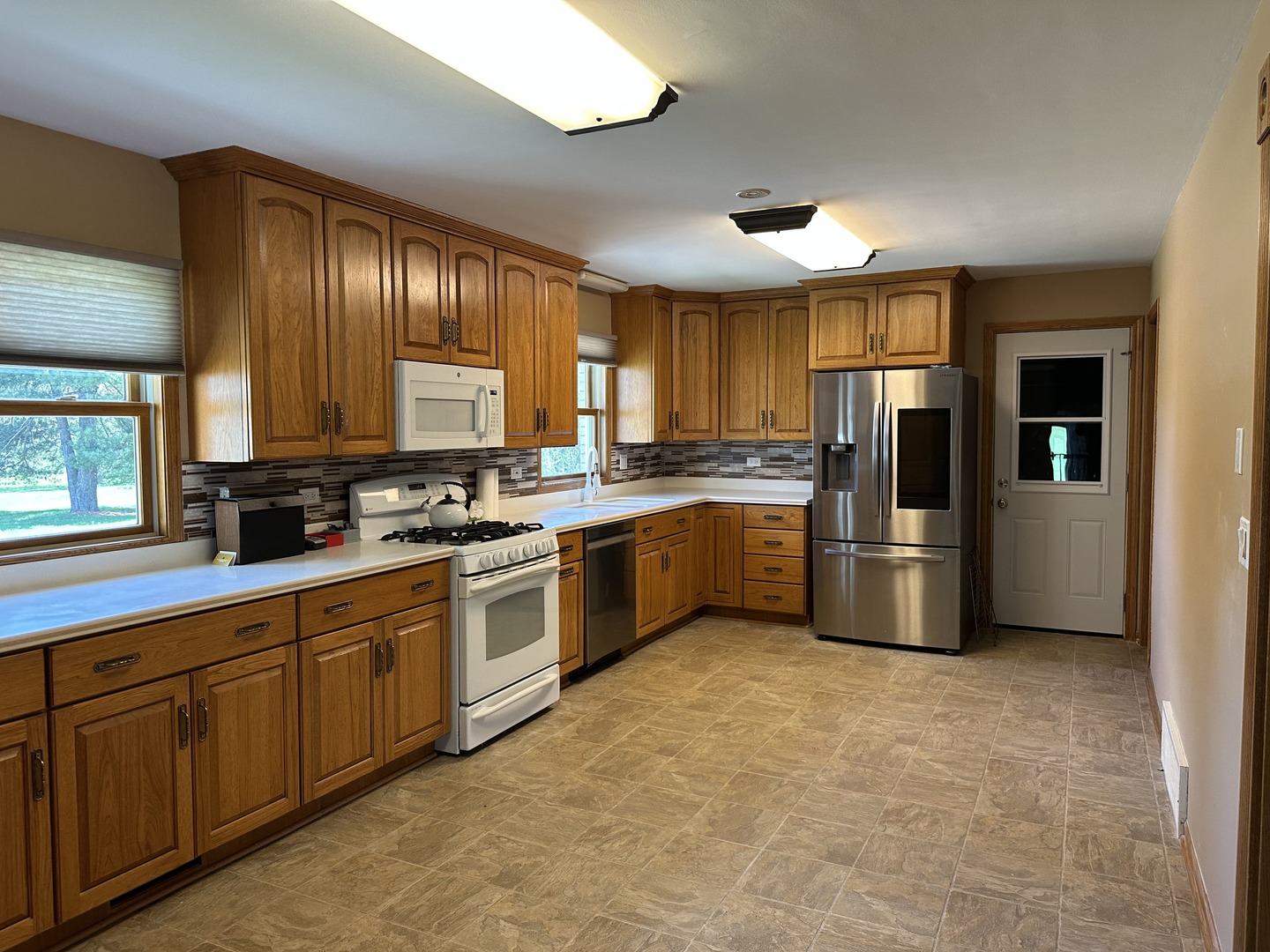 8 Gk Lane, Lincolnshire, IL 60069