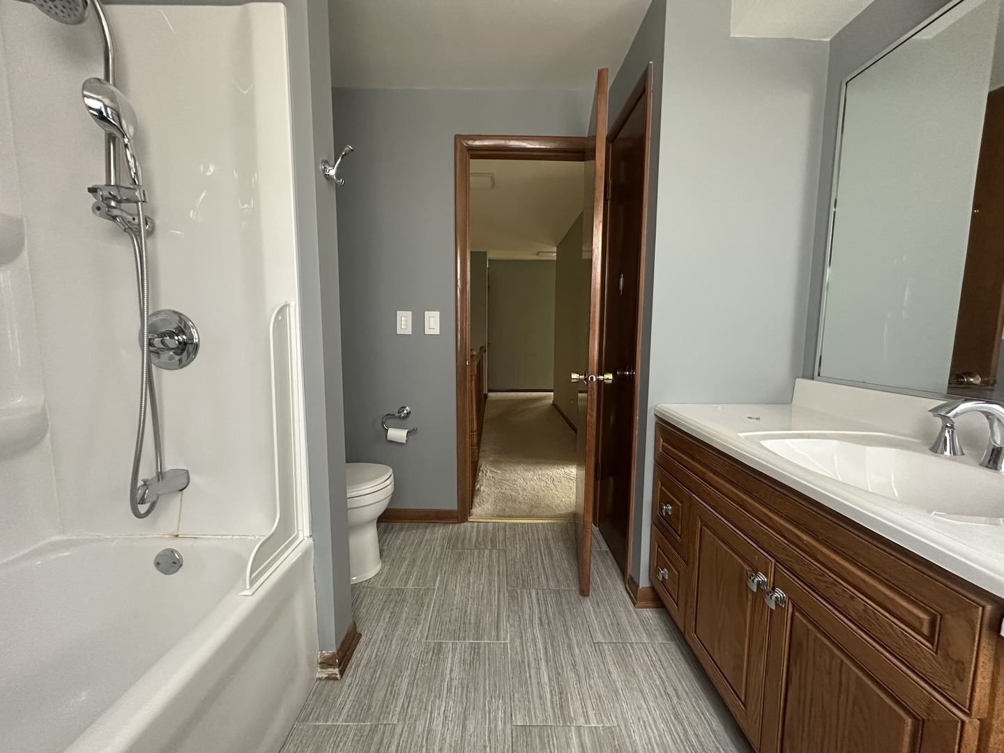 8 Gk Lane, Lincolnshire, IL 60069