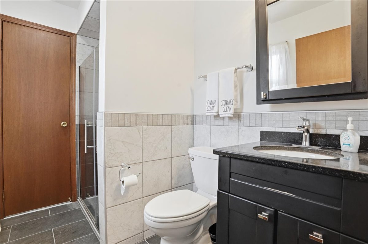 58 N California Avenue, Mundelein, IL 60060