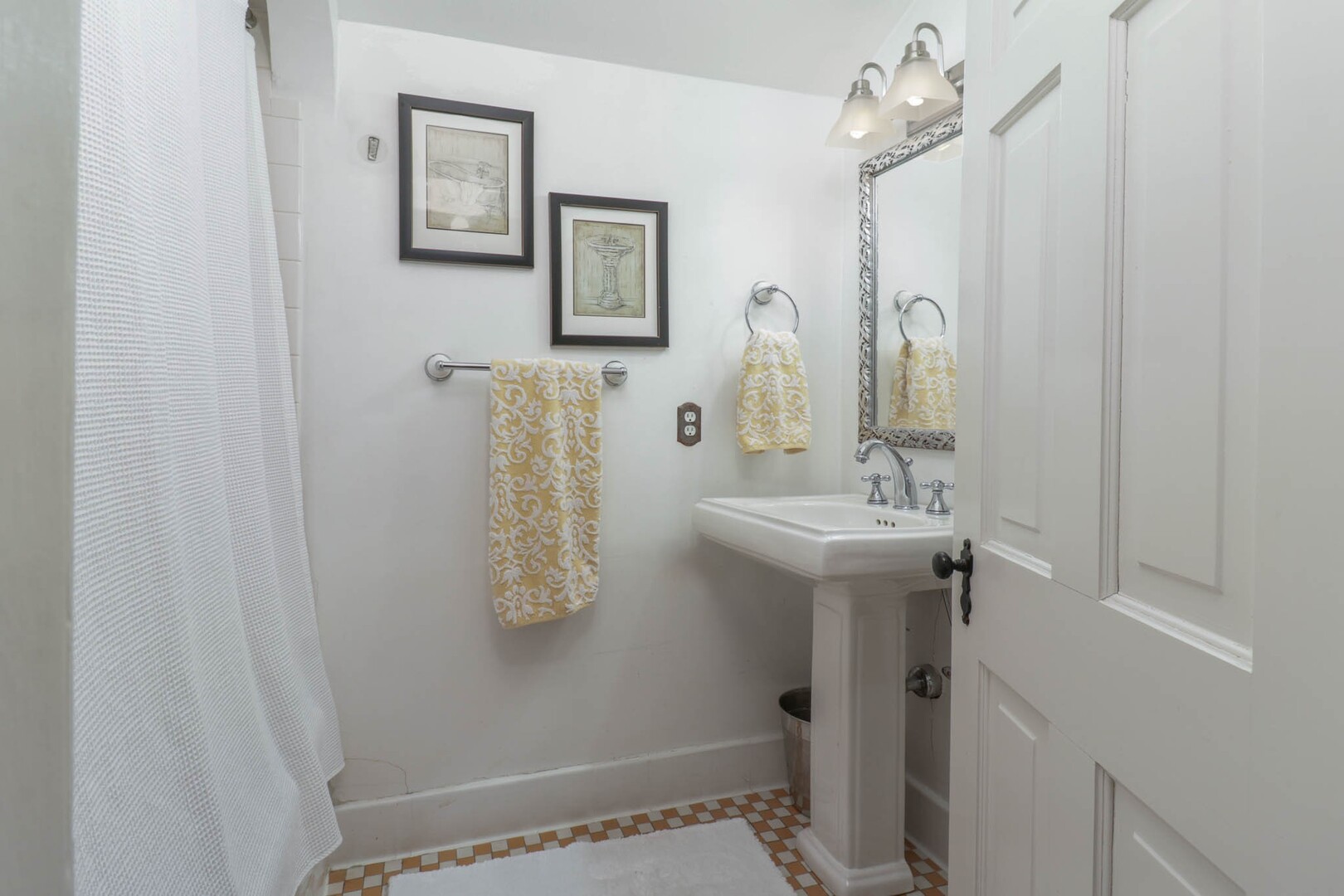 1202 Elmwood Road, Bloomington, IL 61701