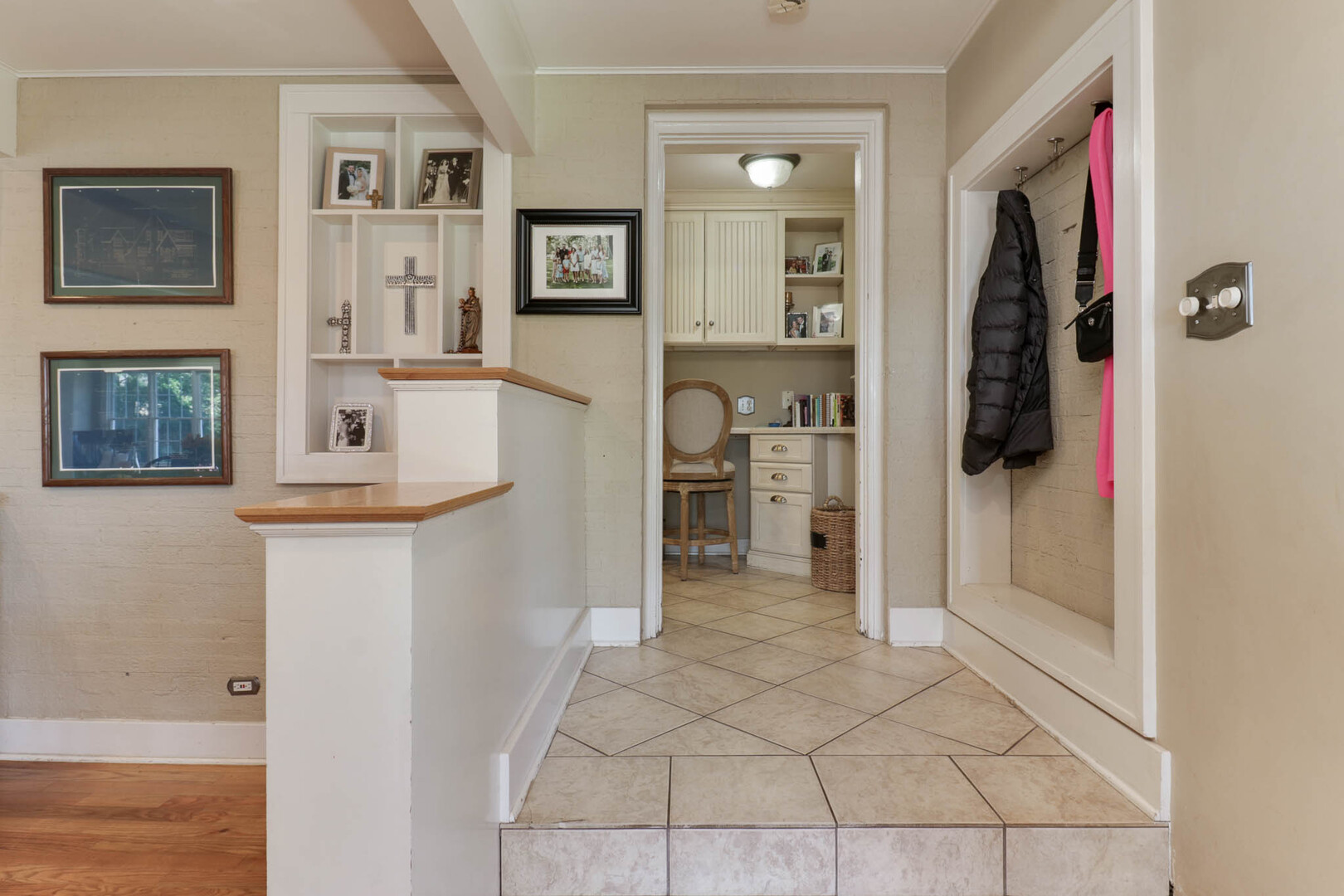 1202 Elmwood Road, Bloomington, IL 61701