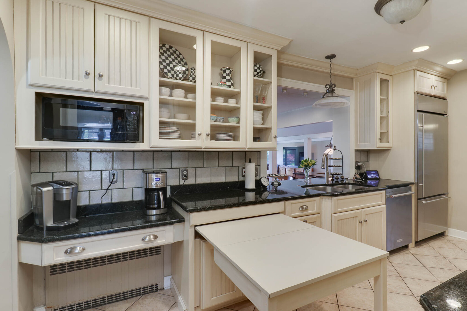 1202 Elmwood Road, Bloomington, IL 61701