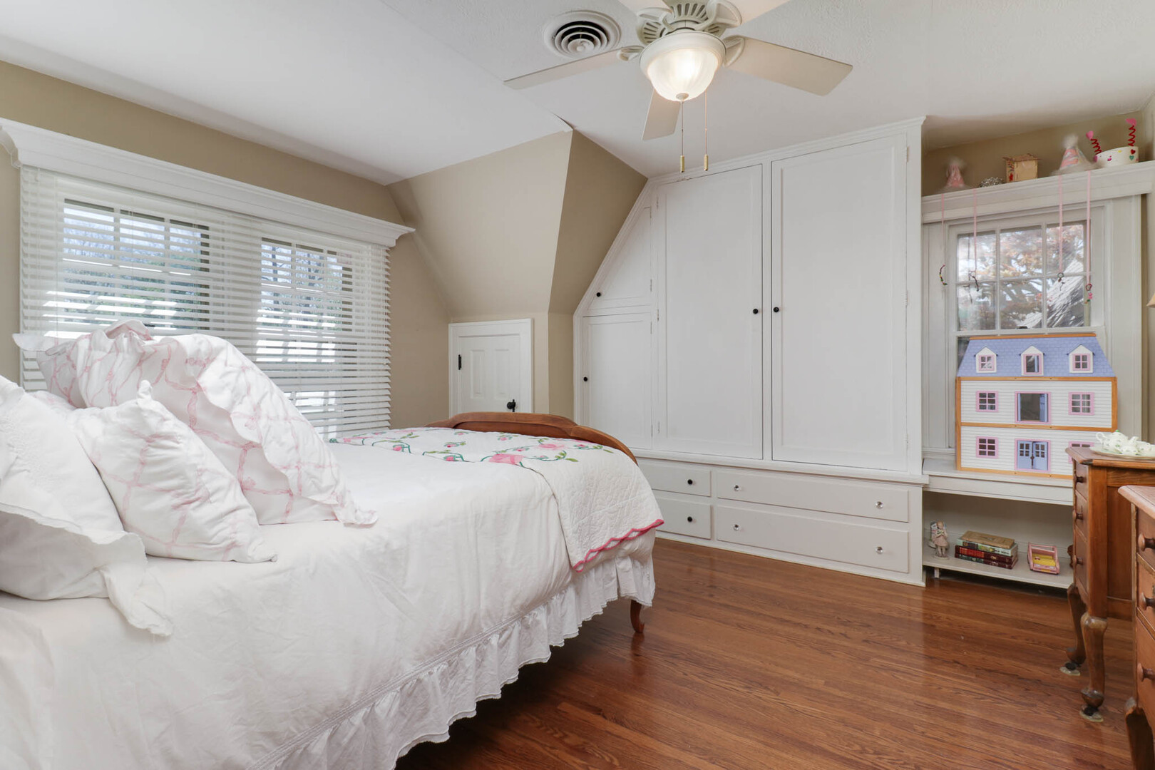 1202 Elmwood Road, Bloomington, IL 61701