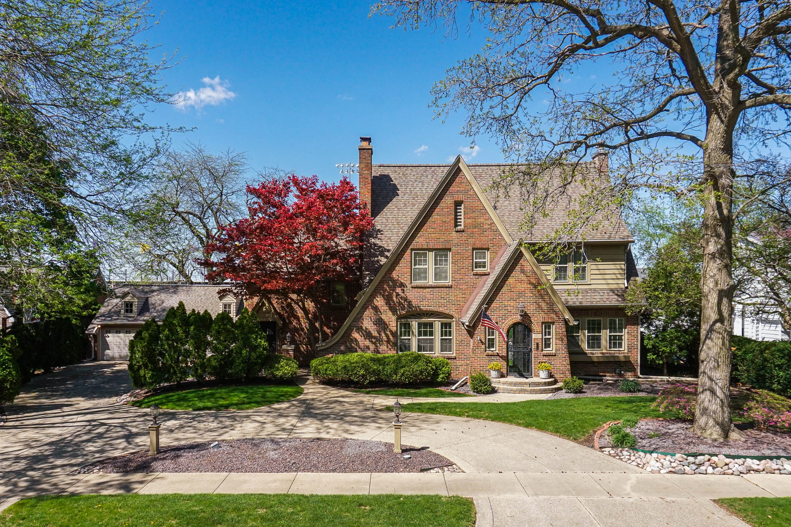 1202 Elmwood Road, Bloomington, IL 61701