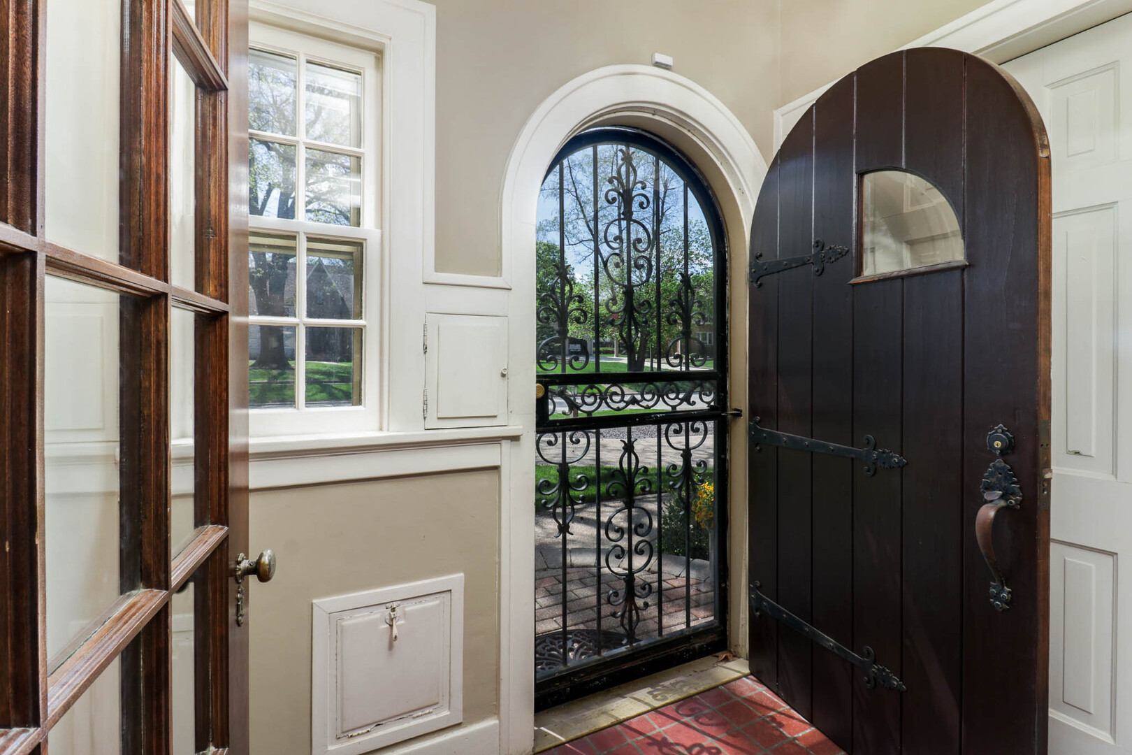 1202 Elmwood Road, Bloomington, IL 61701