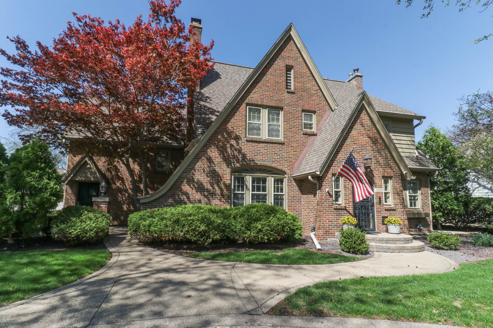 1202 Elmwood Road, Bloomington, IL 61701