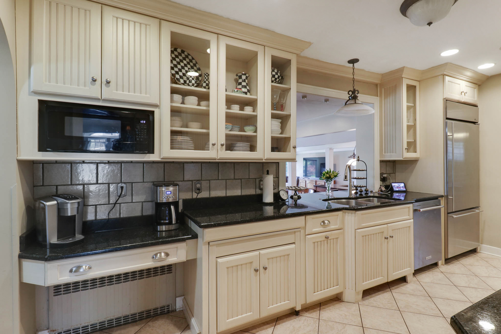 1202 Elmwood Road, Bloomington, IL 61701