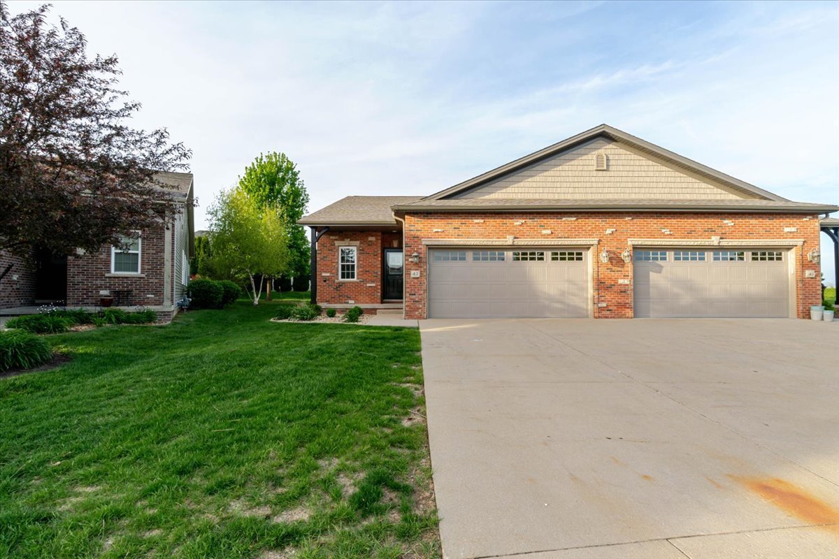 43 Yukon Circle, Bloomington, IL 61705