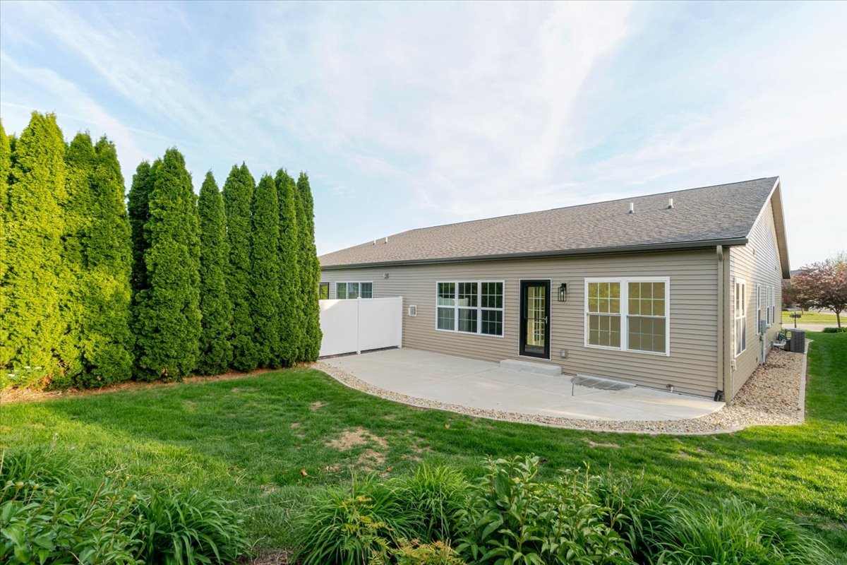 43 Yukon Circle, Bloomington, IL 61705