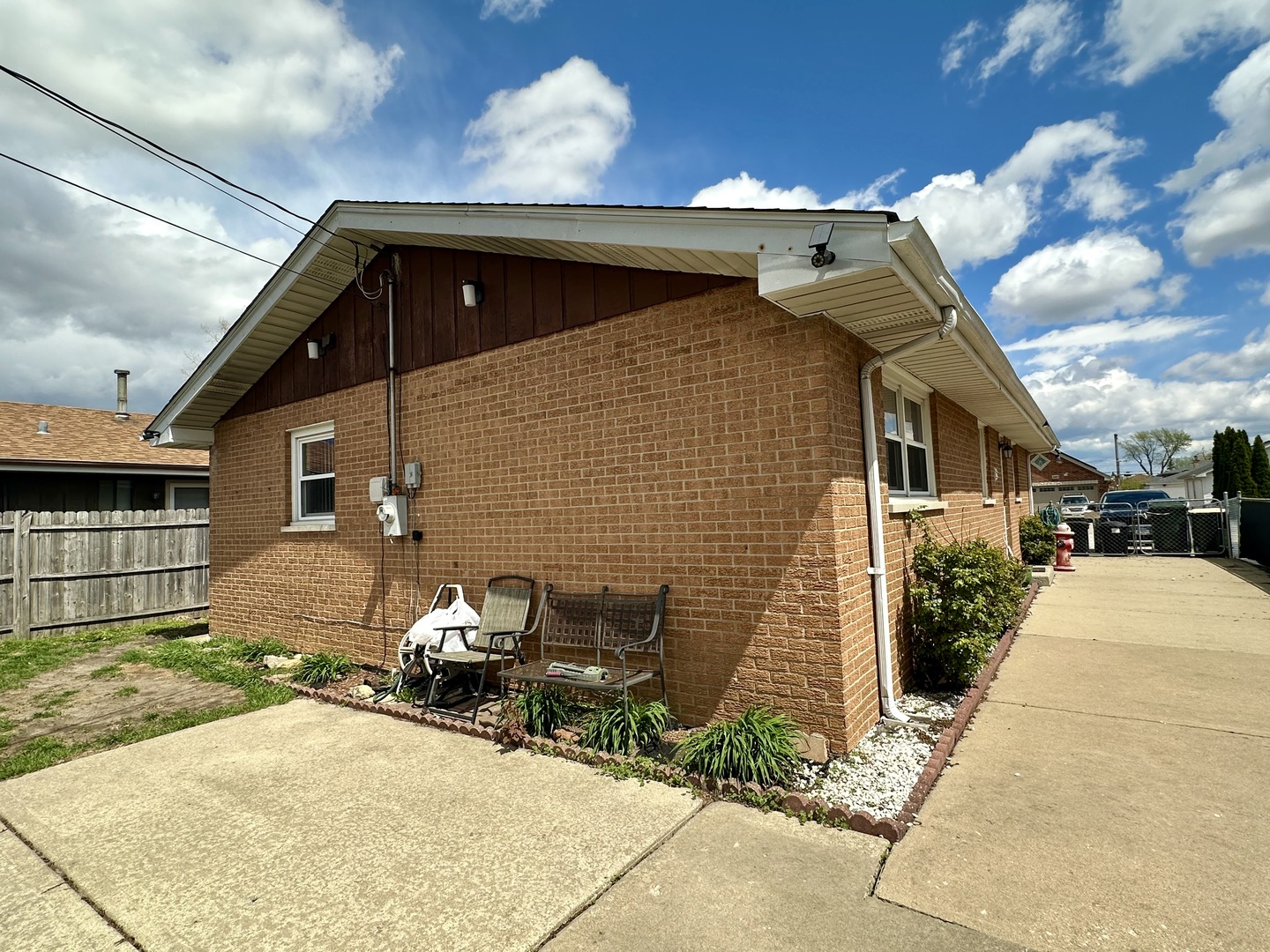 8404 S 79th Avenue, Justice, IL 60458