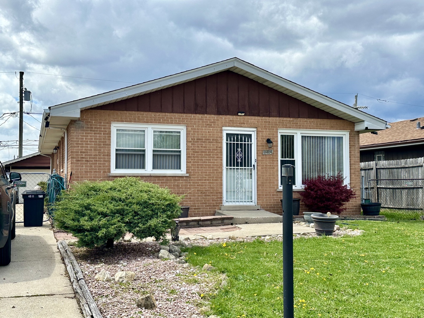 8404 S 79th Avenue, Justice, IL 60458