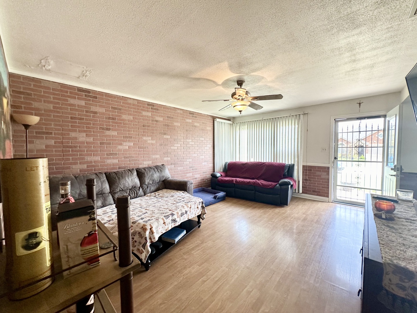 8404 S 79th Avenue, Justice, IL 60458