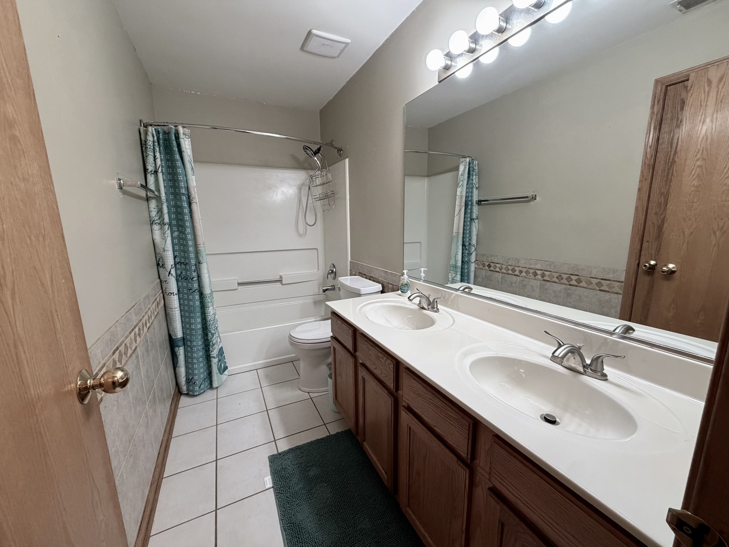 2524 Carrolwood Road #2524, Naperville, IL 60540
