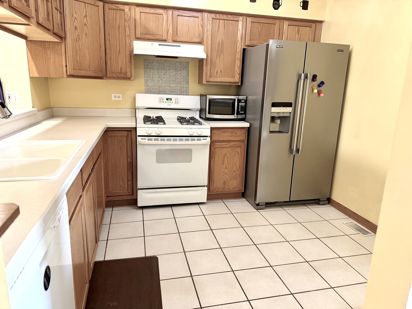2524 Carrolwood Road #2524, Naperville, IL 60540