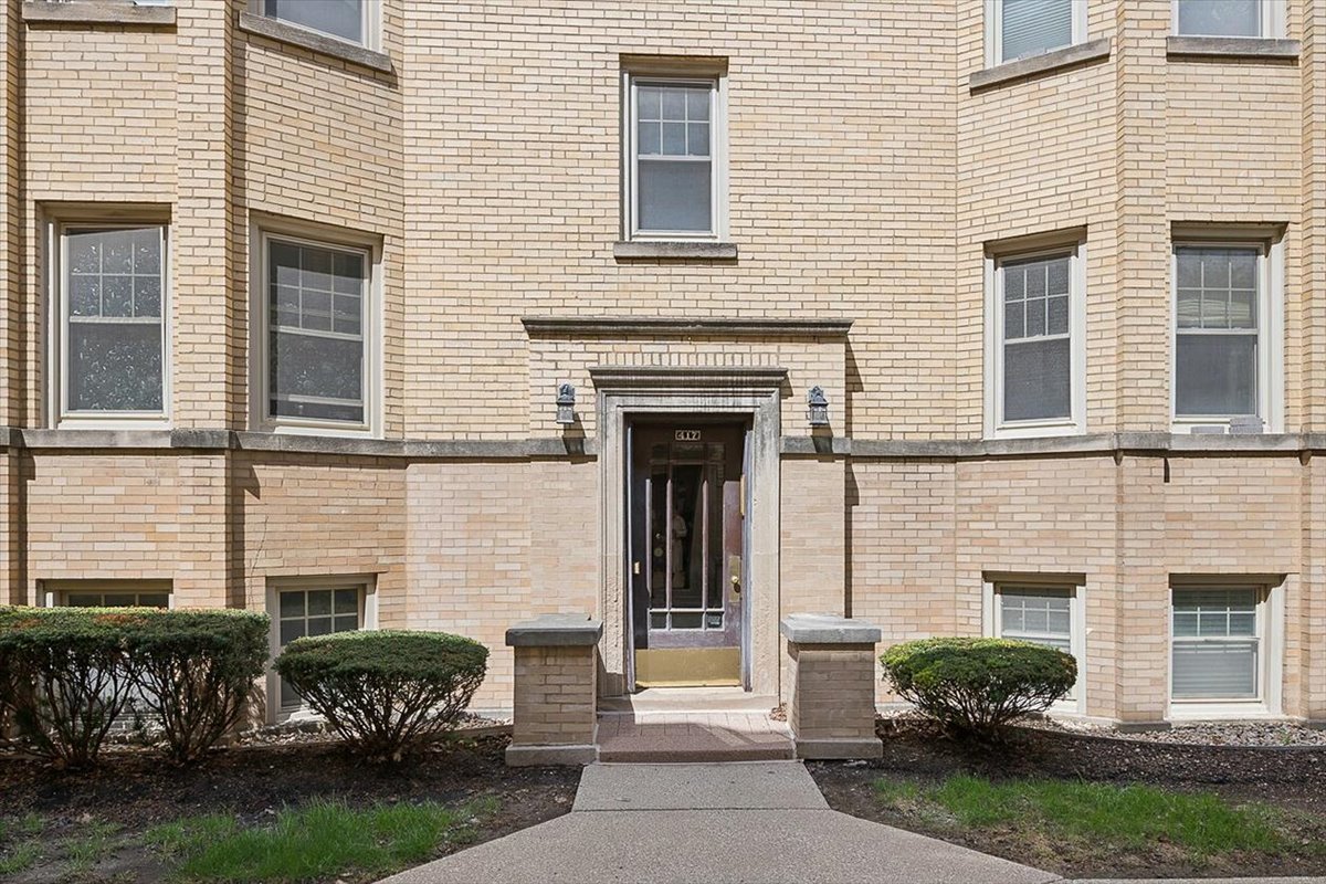 417 Wisconsin Avenue #GN, Oak Park, IL 60302