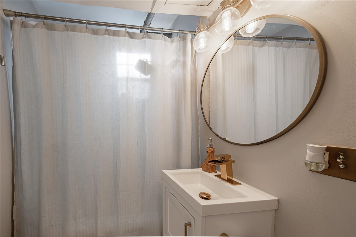 417 Wisconsin Avenue #GN, Oak Park, IL 60302