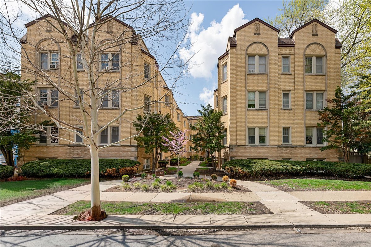 417 Wisconsin Avenue #GN, Oak Park, IL 60302
