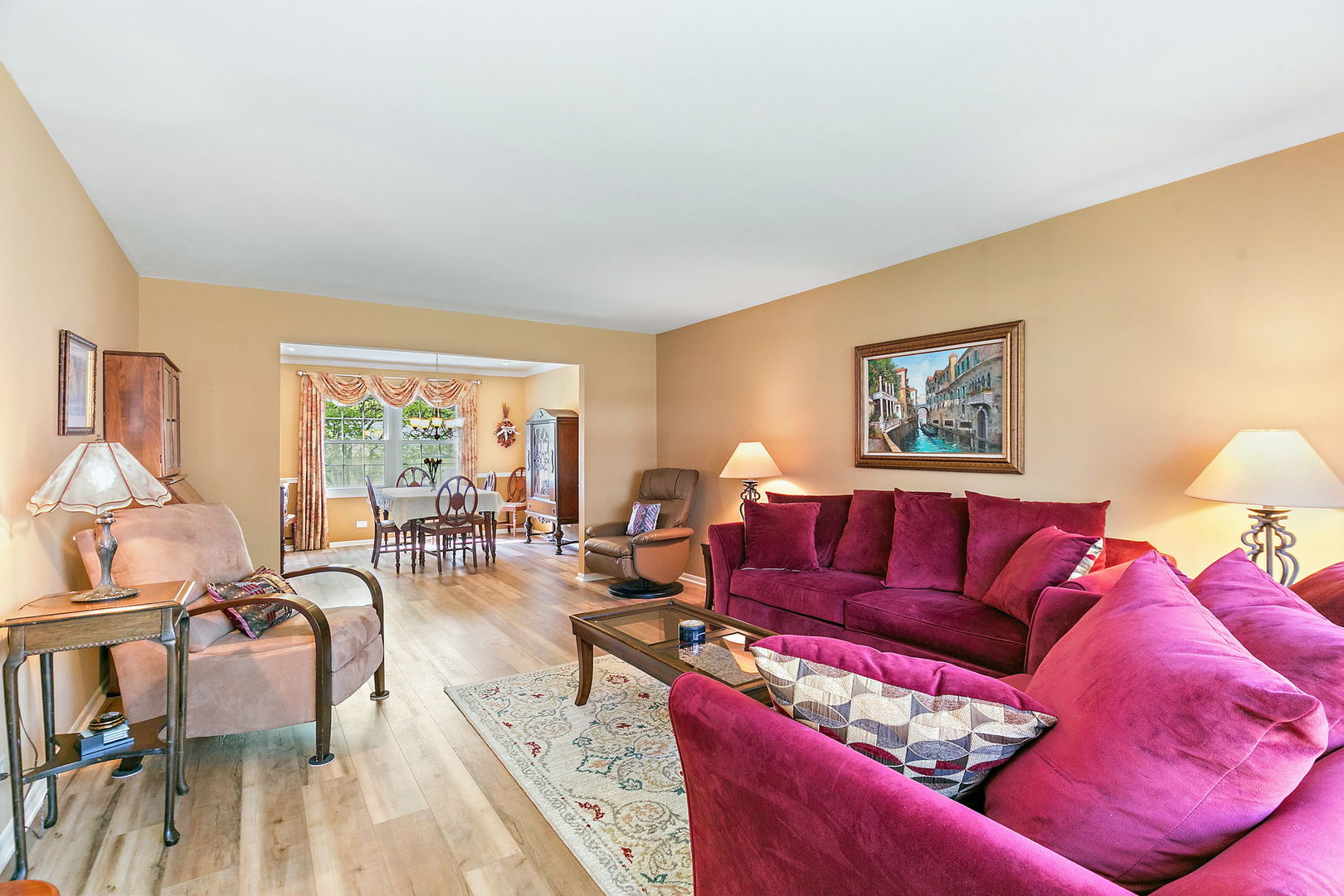 1363 W Saint James Court, Palatine, IL 60067