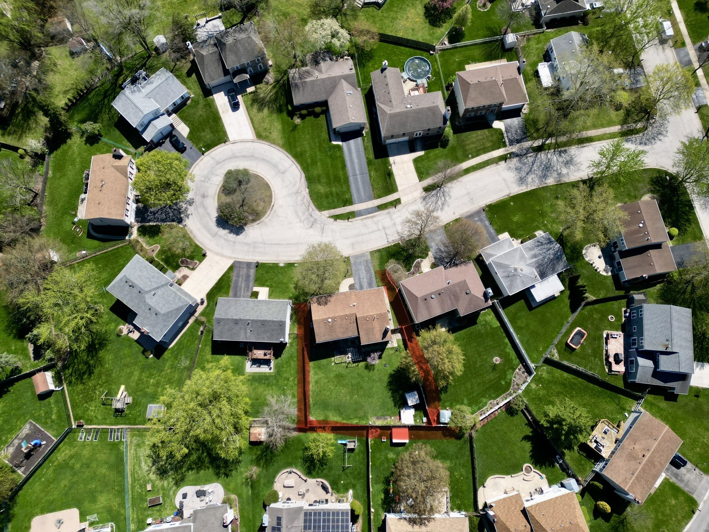 1300 Pembrook Circle, Roselle, IL 60172