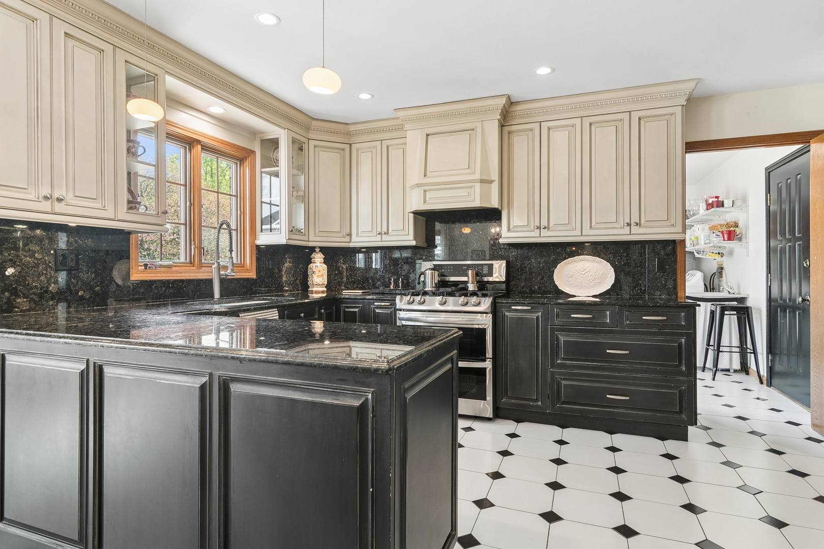 803 Waltz Court, Prospect Heights, IL 60070