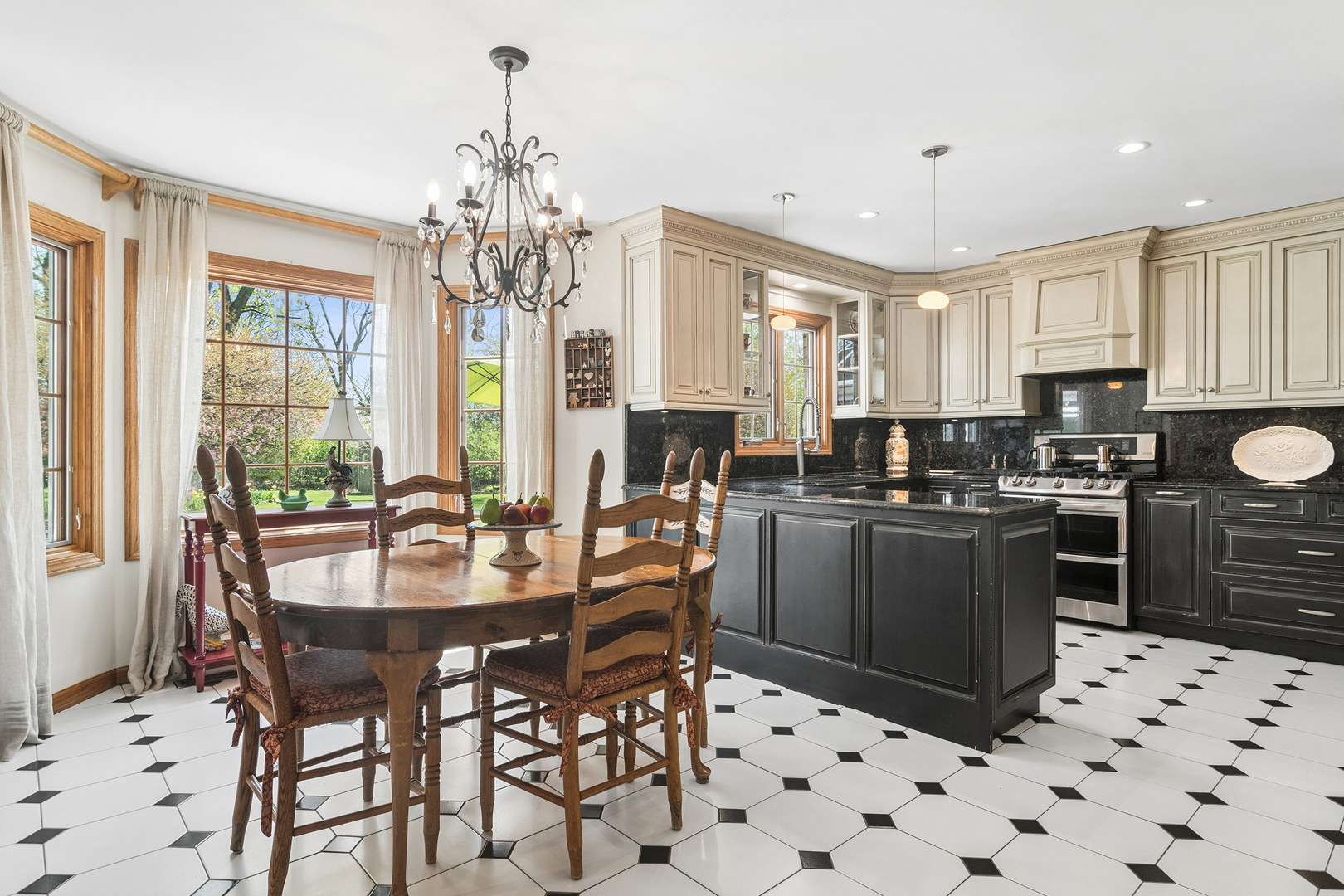 803 Waltz Court, Prospect Heights, IL 60070